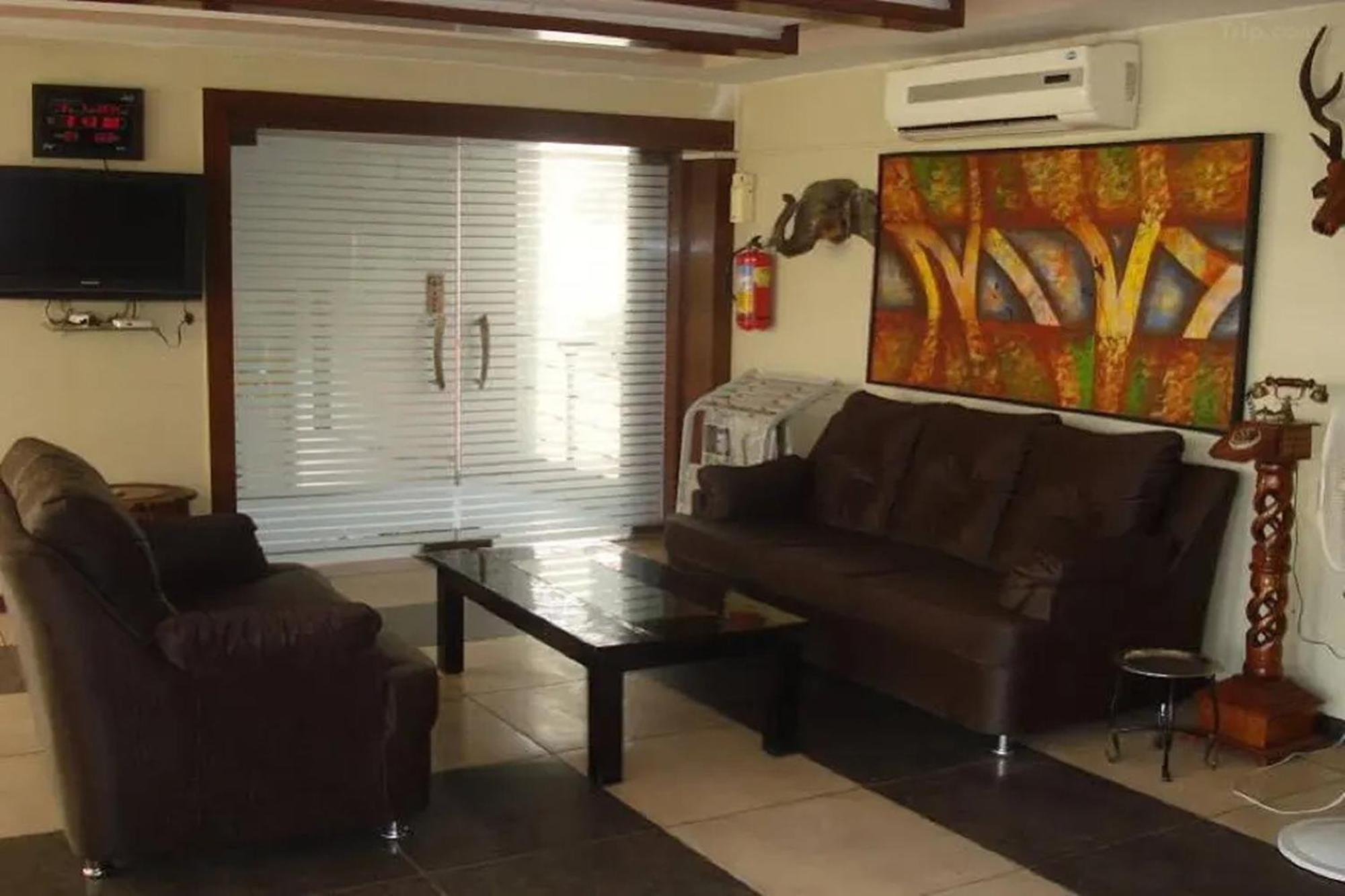 Hotel Shailly Inn Ahmedabad Exterior photo